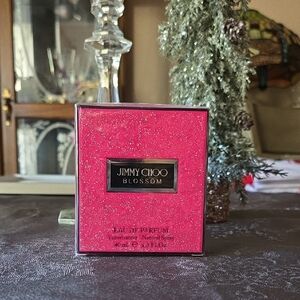 Jimmy Choo Blossom Sparkling Pink Box